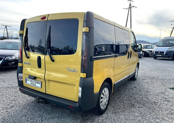 Renault Trafic cena 31800 przebieg: 259000, rok produkcji 2006 z Chmielnik małe 172
